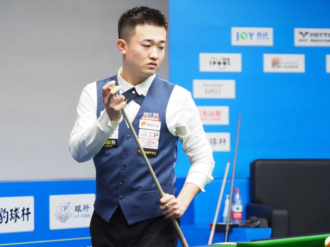 扎卡尼与佩 扎卡尼与佩