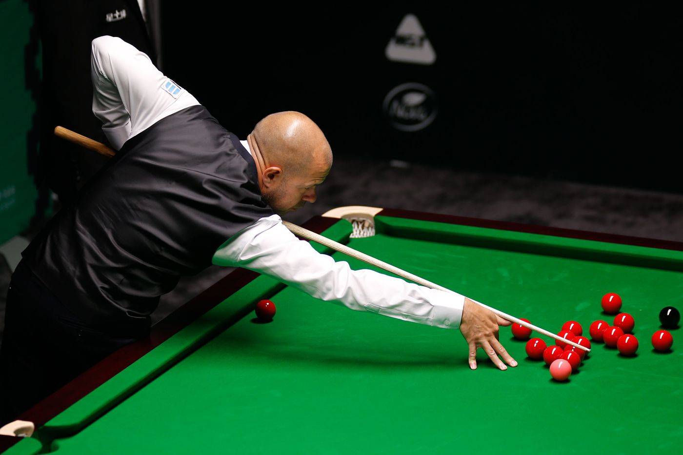 尤其是在V 尤其是在V