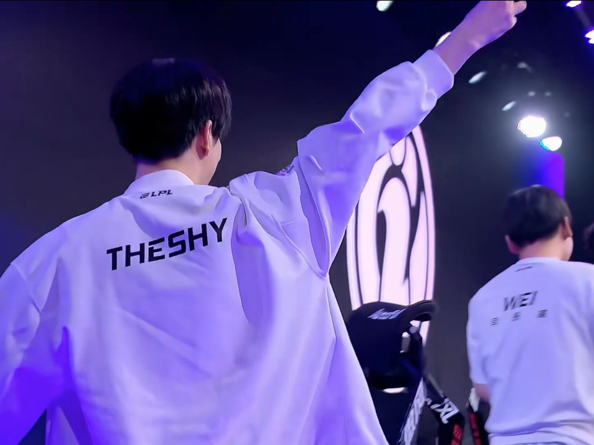 无球切入 无球切入